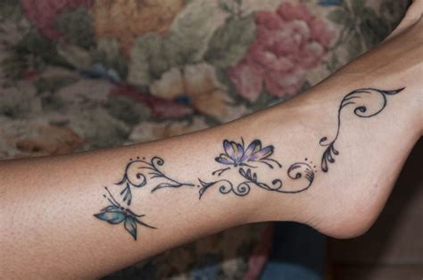 tatuaggi donna piede|Tatuaggi femminili: 100 idee e disegni a cui ispirarsi .